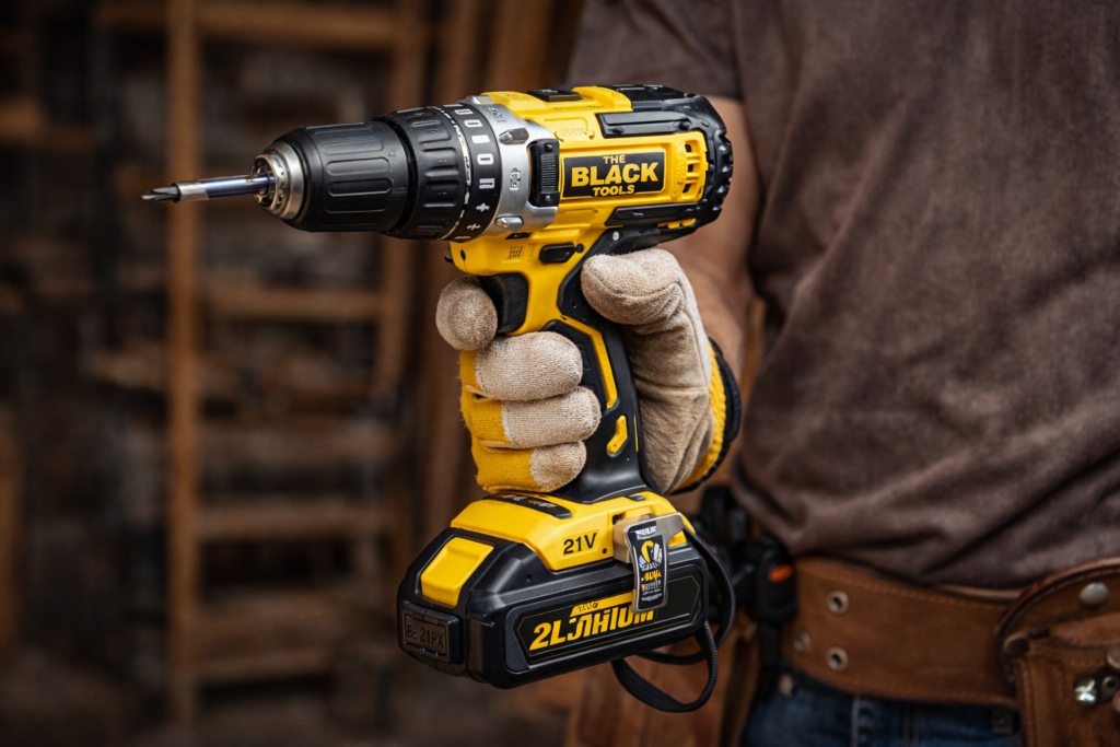 Parafusadeira Black Tools TB-21PX é a melhor da marca 